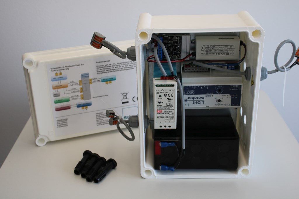 Lichtabschaltung über integrierte Überwachungseinheit