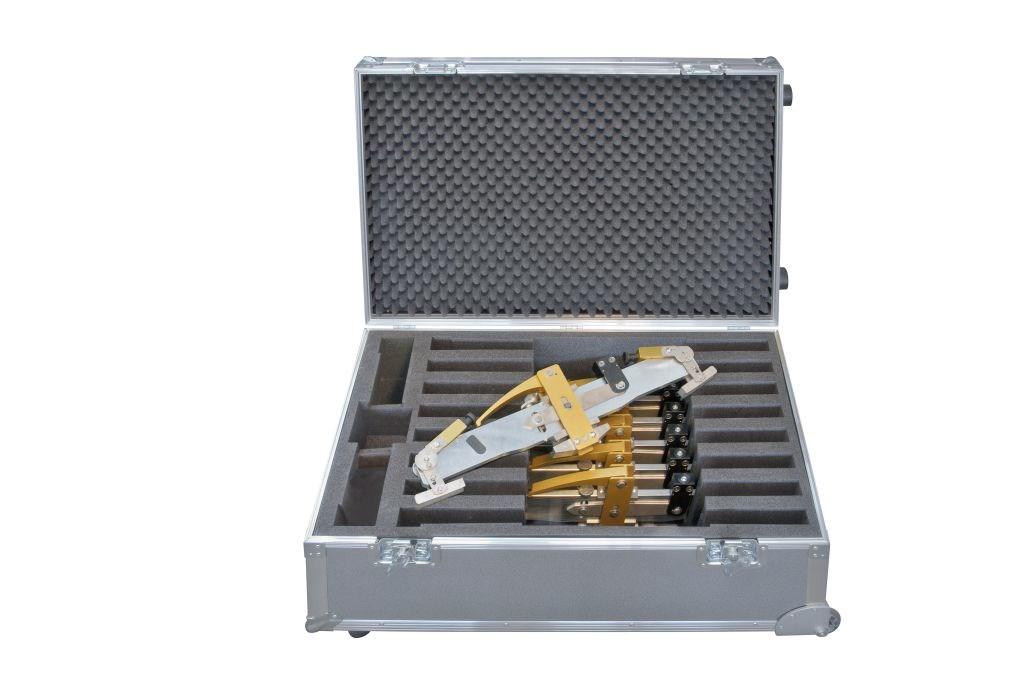 LSM 1 set including transport case