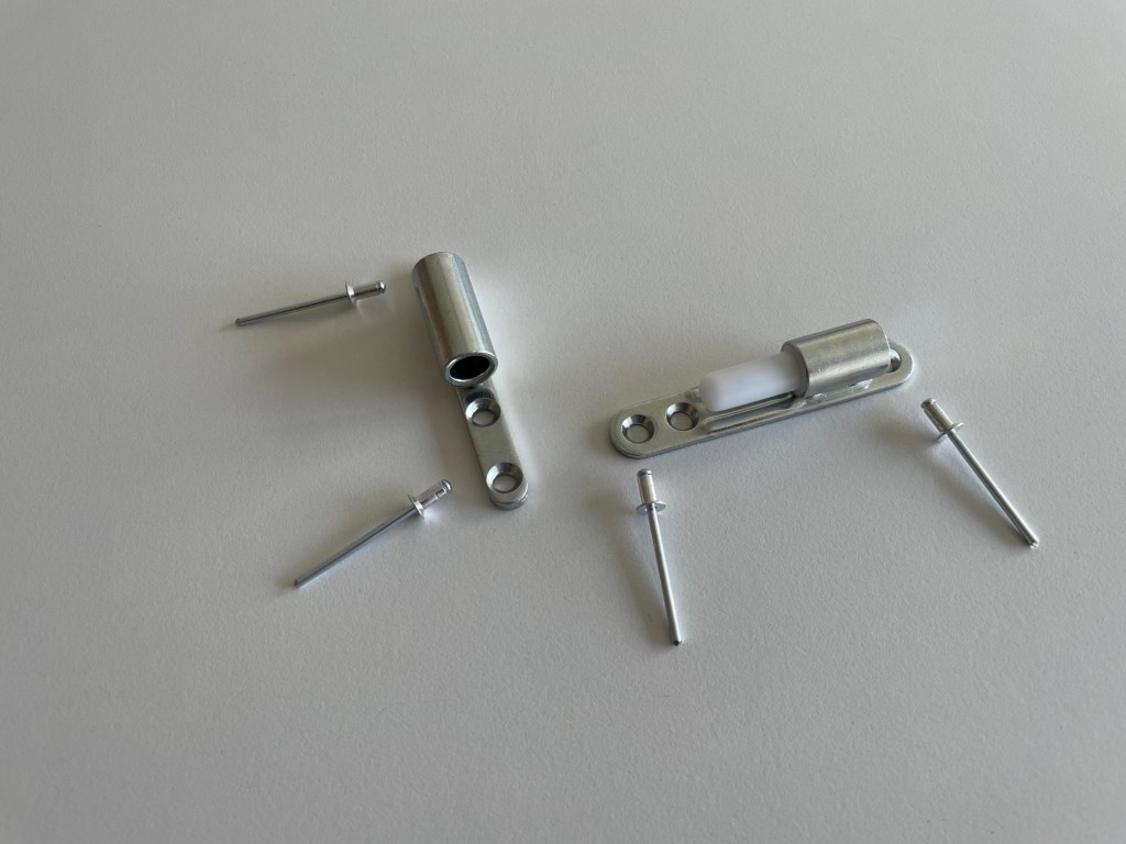 Refurb straps  K 3174 WF for swing doors including blind rivets