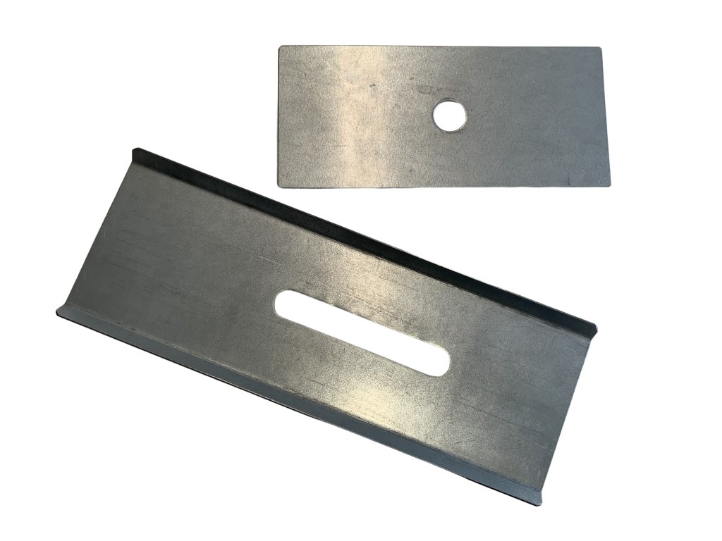 Reinforcement slotted hole, swing door